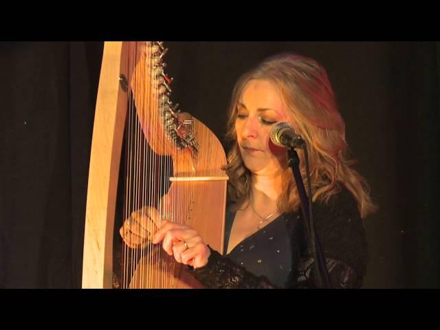 Moya Brennan & Aisling Jarvis - Clip 1: Traditional Irish Music from LiveTrad.com