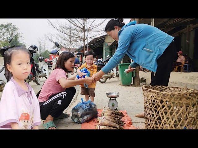 Poor mother sells bamboo shoots to earn money for her children to go to school.