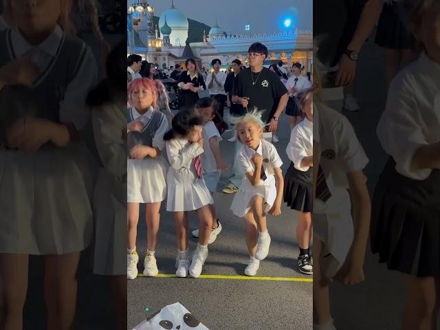 동갑내기들의 비주얼 어때?#춤추는은채 #춤추는곰돌 #afstarz #챌린지 #love #댄스 #music #kpop #chatgpt #dance #tiktok #에버랜드 #춤