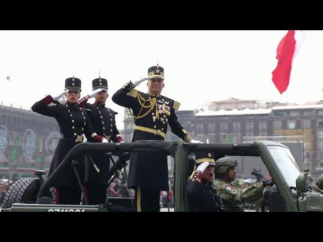 Desfile Militar: Marchan escuelas del Sistema Educativo Militar | Imagen Noticias