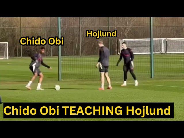 Chido Obi was Teaching Hojlund How to Create Chances in Man United training ahead of Real Sociedad