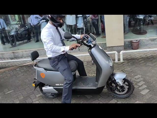 Yadea E8S electric scooter