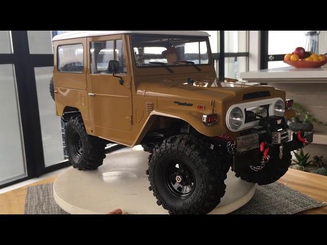 Hobbywing Xerun AXE Brushless 2300Kv installed on the RC4wd  Gelande Cruiser