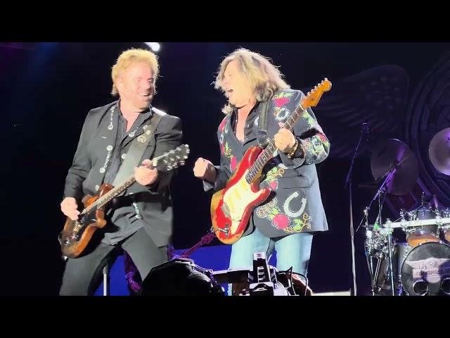 38 Special ‘Radar Rider’ Riggs cover w/Jerry Riggs solo at Summerfest in Milwaukee, WI USA - 6.30.23