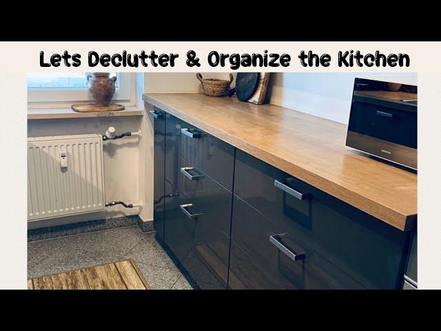 Minimalism Kitchen / baby steps of declutter/Organizing Kitchen drawers