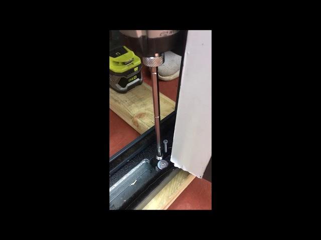 How to adjust the kick on an aluminium New Wave door