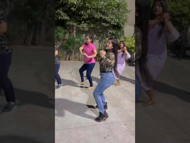 afghaan jalebi dance with bride and bridemaids #trending #dance #dancewithtaal #danceperformance
