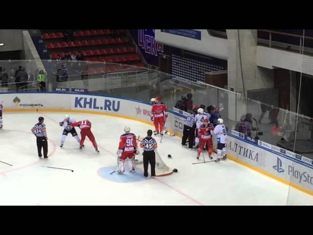 CSKA Moscow - Medvescak KHL hockey fight