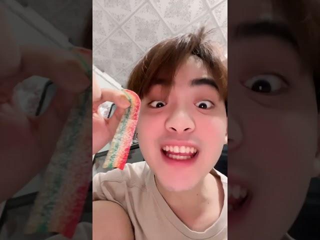 Kẹo 7 Sắc Cầu Vòng Bỏ Vào Ngăn Đá Mà Ăn Nghe Tiếng Đã Tai ? | #shorts