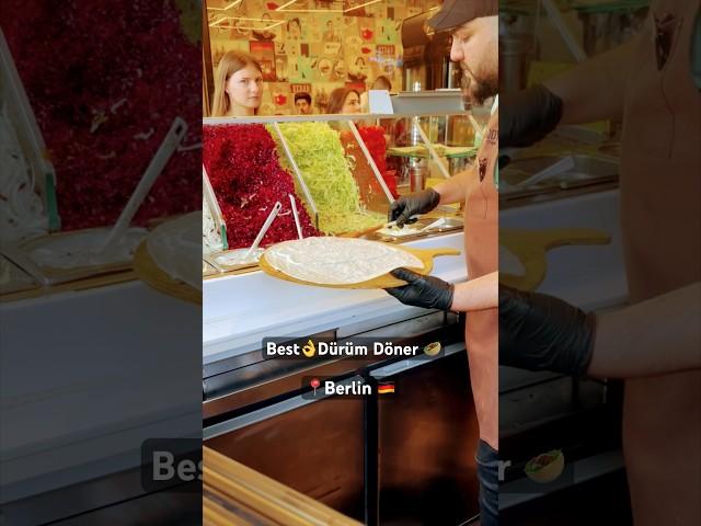 Girl smiles & roll eyes  on our Cameraman while buying Döner in Berlin#döner #donerkebab