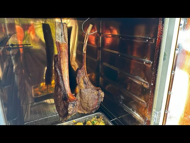 Tomahawk Steaks aus dem BBQ Räucherofen