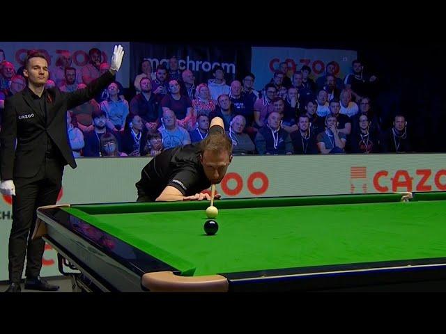 Judd Trump makes 147 vs Ronnie O'Sullivan in 2022 Champion of Champions Final 