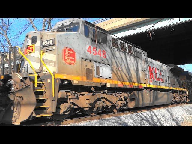 Great Lashup with KCSM Gray Ghost on CSX Freight Train