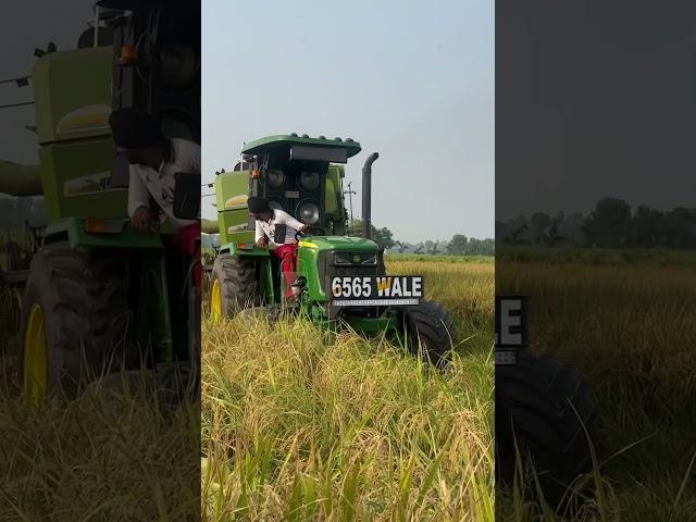 Johndeere 5210 tochan with combine #tractorlover