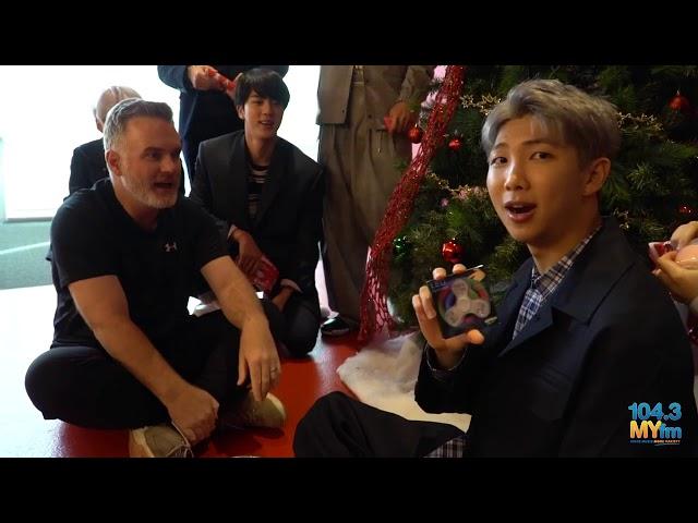 BTS Open Christmas Gifts From Valentine  104 3 MY FM feat  방탄소년단 171116