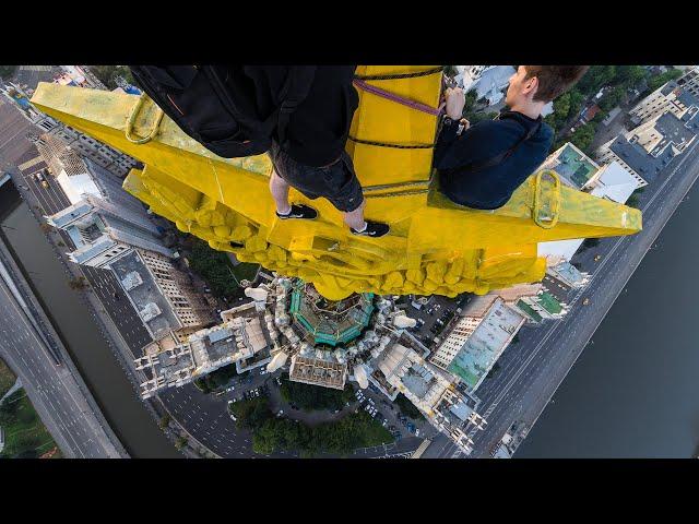 Climbing the star of Moscow skyscraper (176 m / 577 ft)