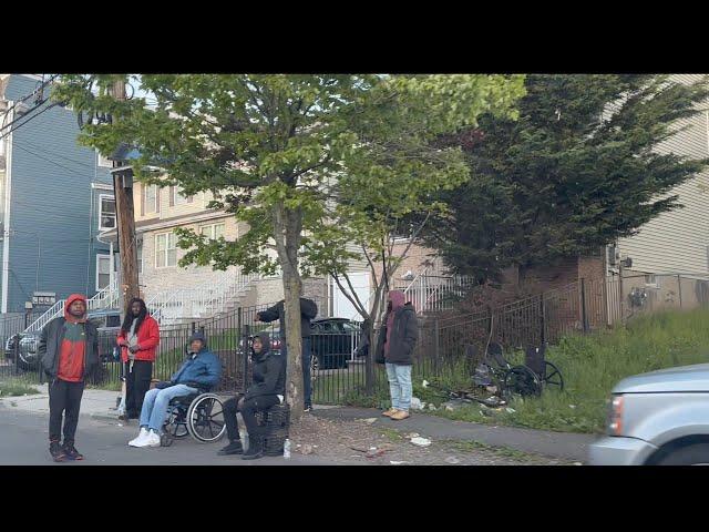 Newark New Jersey Hood - Improving BUT still GHETTO Hood Drive Through - South Ward West Ward