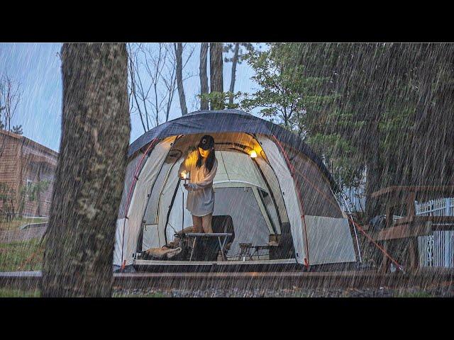 Heavy rain falling all day camping / listening to the sound of rain in the tent asmr