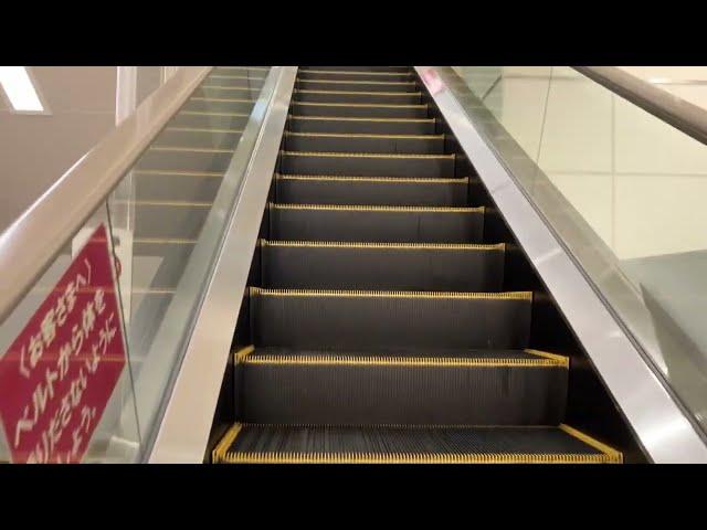 【日立】8X エスカレーター　イオンモール高岡　8X escalator Aeon mall Takaoka shopping mall Toyama Japan