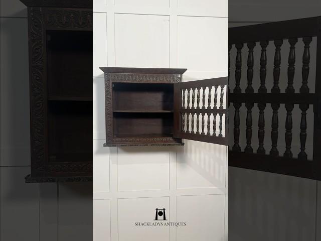 Charles II oak mural livery cupboard #furniture #cabinetmaker #woodcabinets #oakcabinet #cupboard