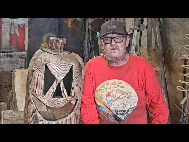 The  hollow wooden pumpkin - burning and painting.