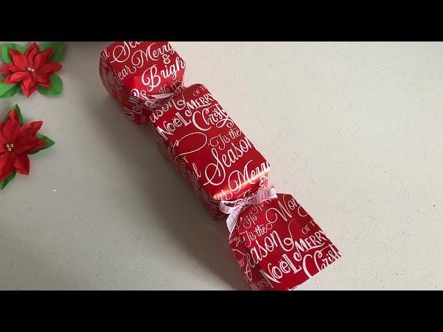 How to wrap odd shaped presents. Easy Christmas gift wrapping idea. Candy style wrapping.