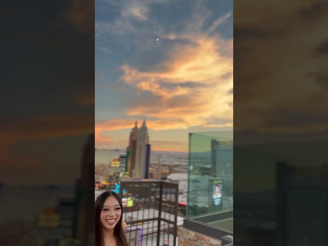 Experience a 360° View of the Breathtaking Las Vegas Sunset