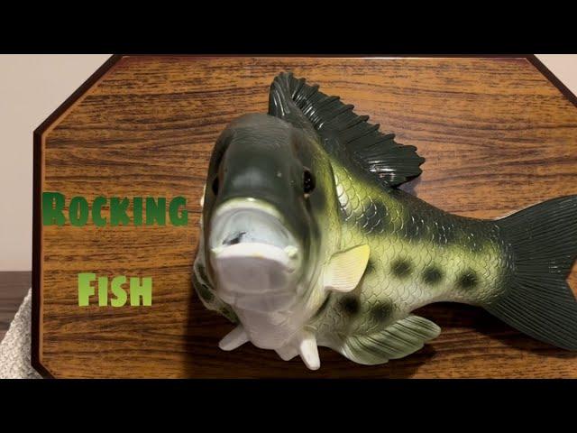 ‘Rocking Fish’ Singing Crappie