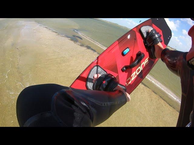 Jumping over the sandbar on a SUPER CROWDED kiteday