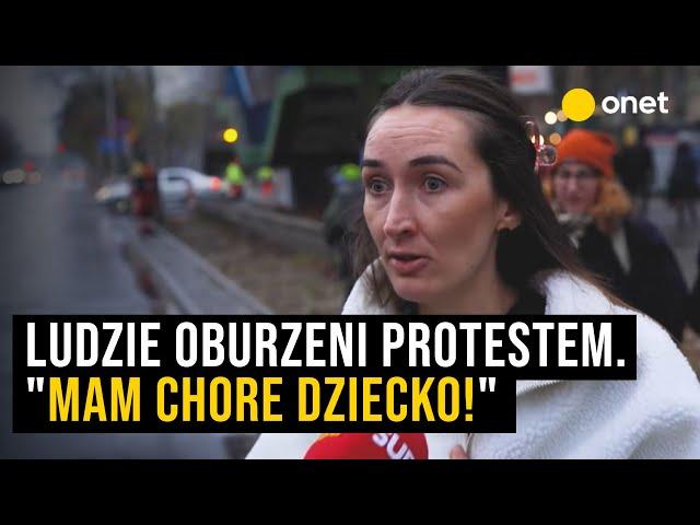 Ostatnie Pokolenie zablokowało Wisłostradę. Ludzie oburzeni: "Mam chore dziecko!"