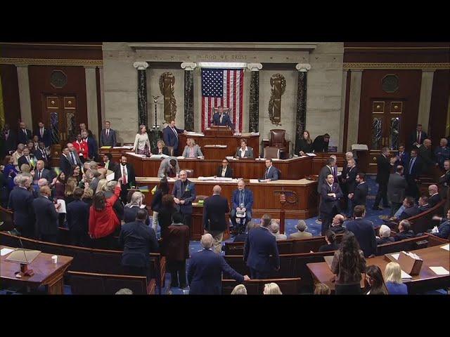 Congress approves short-term spending bill, avoiding government shutdown