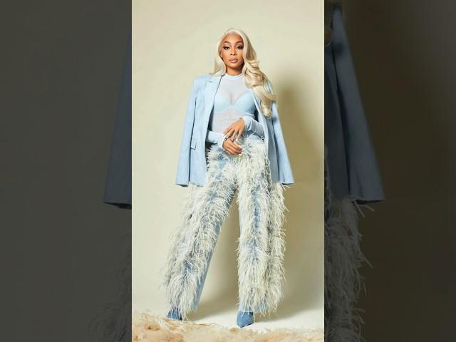 Singer Monica Fierce Monochromatic Look #monica #fashionpolice #lapointe #rnb #atl #monochromeoutfit