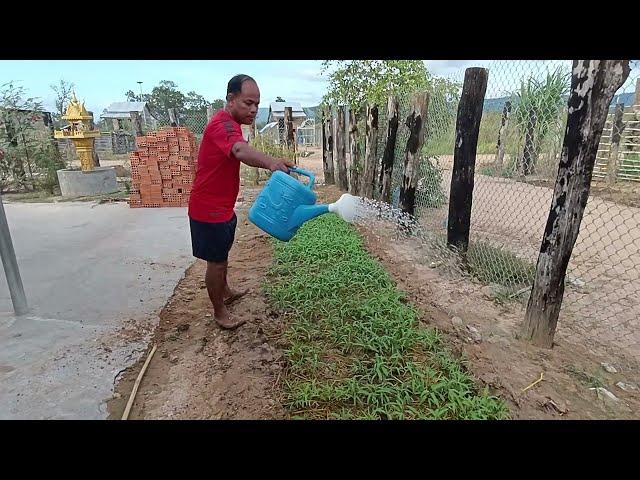 អ្នកភូមិអូក្សាន្តឥឡូវកំសត់ណាស់រកបានតែខ្យងខ្ចៅកគ្រុំធ្វើម្ហូប