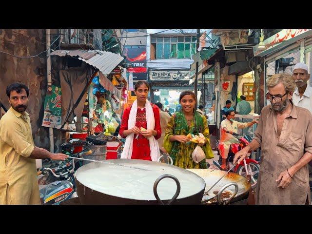  Lahore, Pakistan: 4K Walking Tour of Markets, Food and Culture