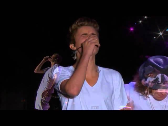 Justin Bieber "UP" LIVE Zocalo México City 2012