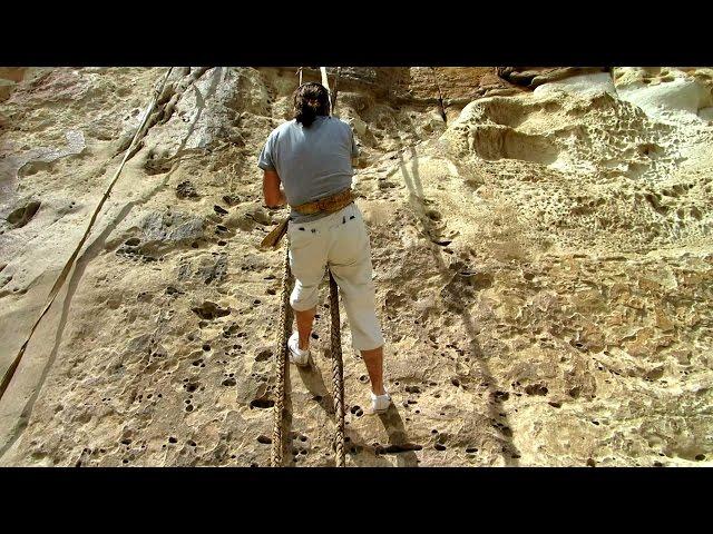 Climbing Debre Damo Monastery - only for (heroic) men!!