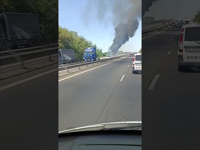 Incendiu auto pe A1, km 12, sens spre București