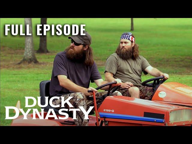 Duck Dynasty: Full Episode - The Grass and The Furious (Season 2, Episode 1) | Duck Dynasty