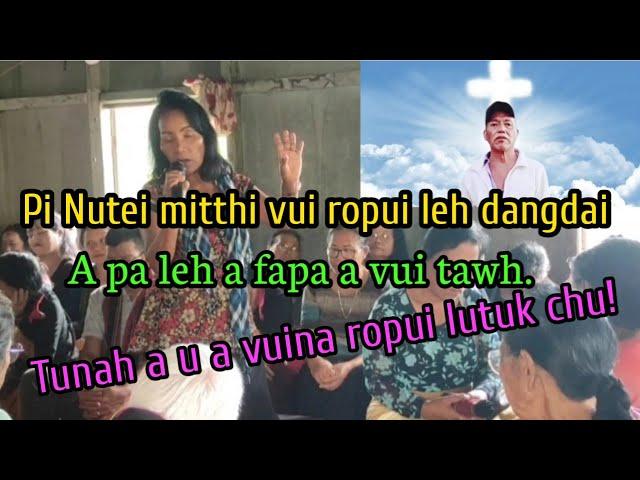 Mitthi vui ropui dangdai //Ama u ngei ropui takin a vui.