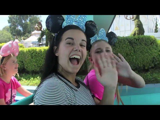 SevenSuperGirls go to Disneyland