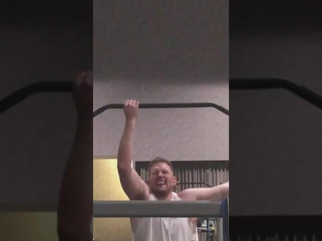 When you’re 7 feet tall working out is easy, the end tho  #Shorts