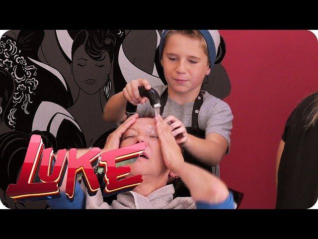 Robin ferngesteuert im Friseursalon - LUKE! Die Woche und ich