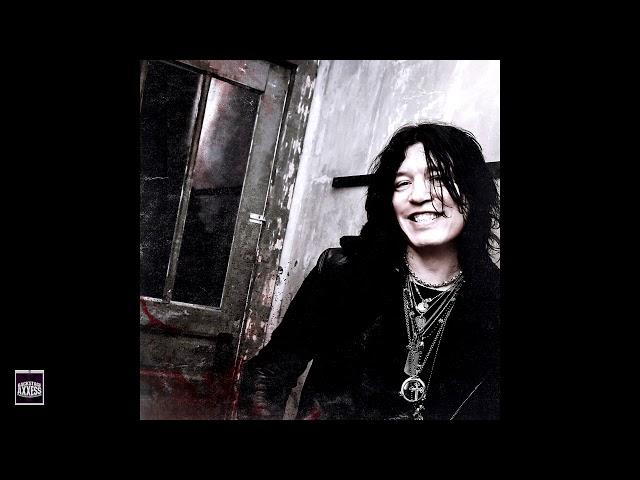 BackstageAxxess interviews Tom Keifer