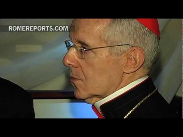 Cardinal Tauran in charge of pronouncing  "Habemus Papam"