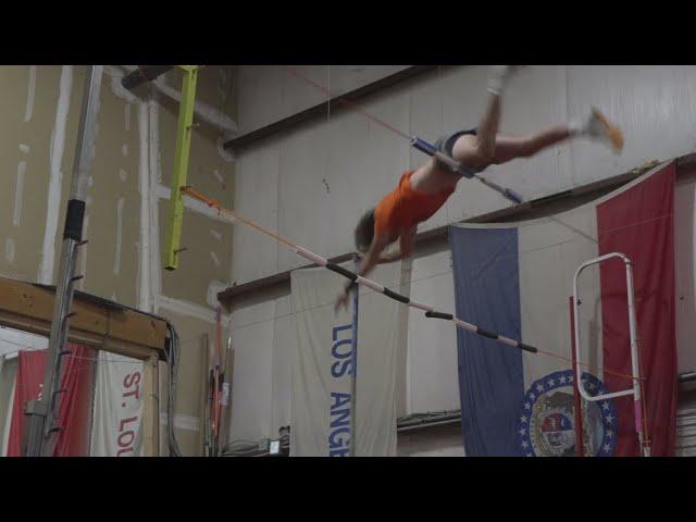 Pole vault prodigy from Edwardsville etches his name in the world record books