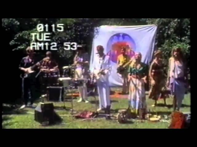 Luis Monteiro & Ainda on Wonder World (1985)