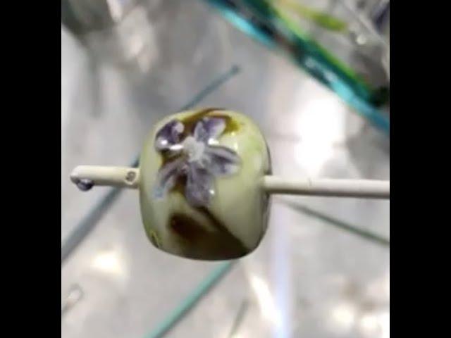 How to encase surface floral lampwork glass beads with Marcy Lamberson