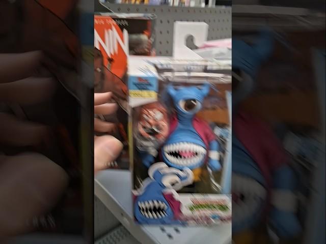 Toy hunt Walmart NECA Tmnt casey jones lost years & bellybomb blue
