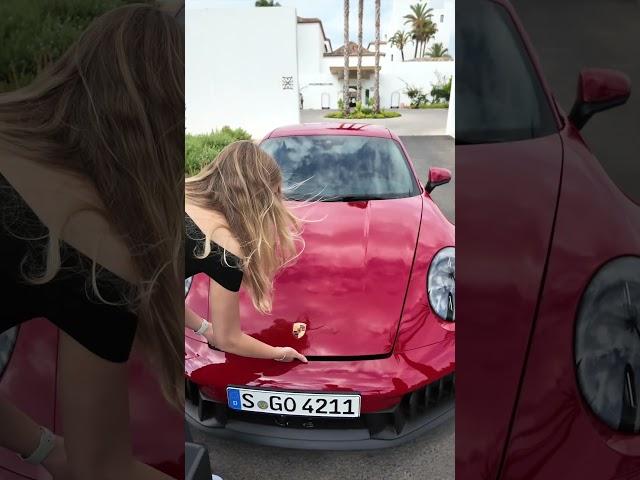 Gepäck ins Heck? Natürlich nicht mit dem Porsche 911 