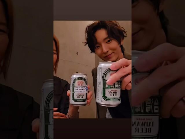 Lee Joon-gi cute cheers with his sister from Taipei - Instagram update 2024/09/30 #이준기 #leejoongi